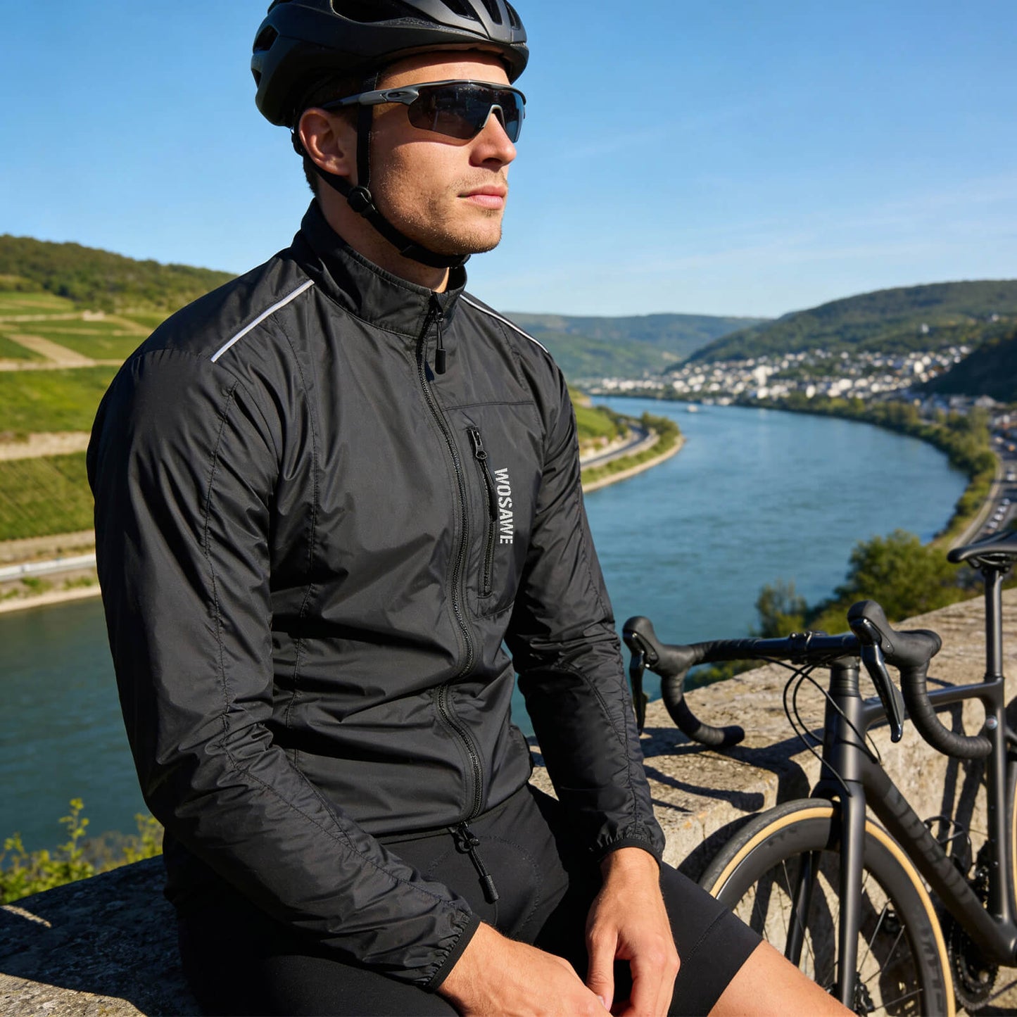 Lightweight Cycling Jacket – Windproof & Water-Repellent Reflective Windbreaker