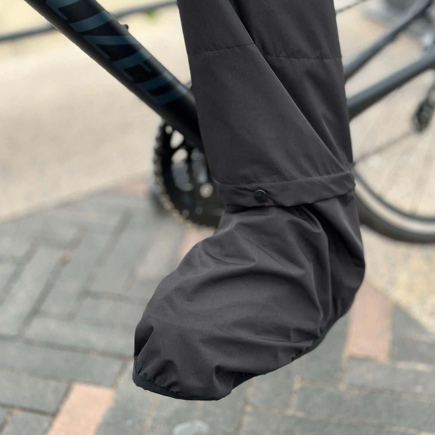 Men’s Waterproof Trousers with Shoe Covers for Motorcycle & Cycling
