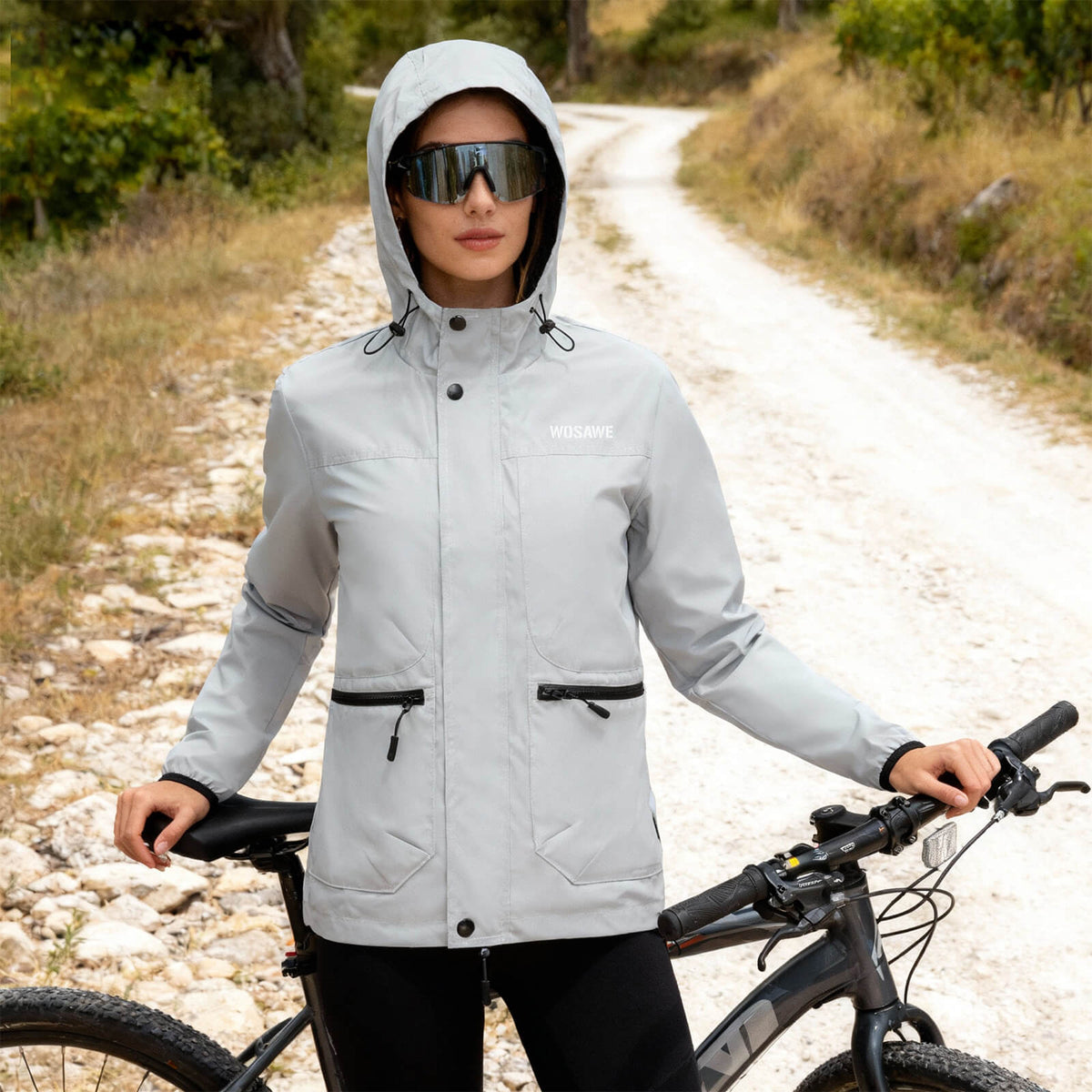 Reflective Cycling Jacket with Hood – Windproof & Water-Repellent for Men and Women